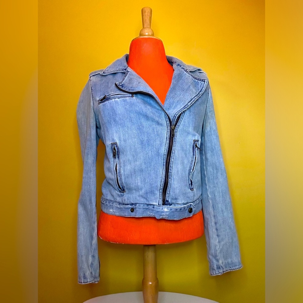 ✨SOLD✨ Vintage Gap Denim Moto Jacket